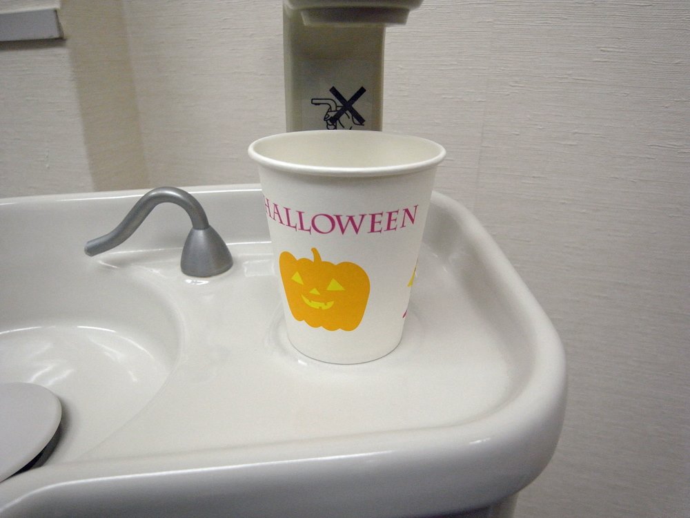 患者さんうがい用の紙コップ